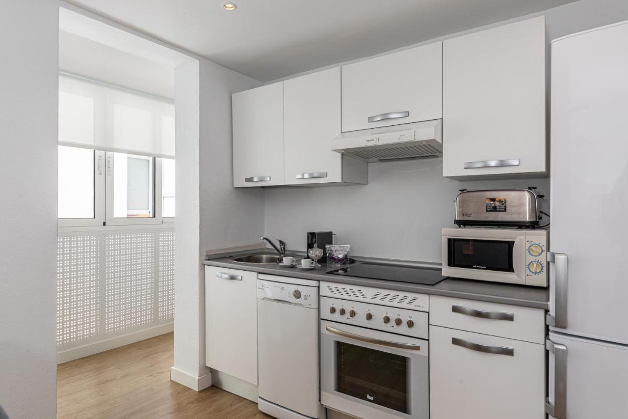 Waou Apartamentos En Sol Confort 2 Madrid Eksteriør billede